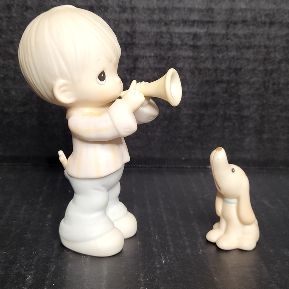 Precious Moments Other - 1984 Precious Moments 'He Is My Song' #12394